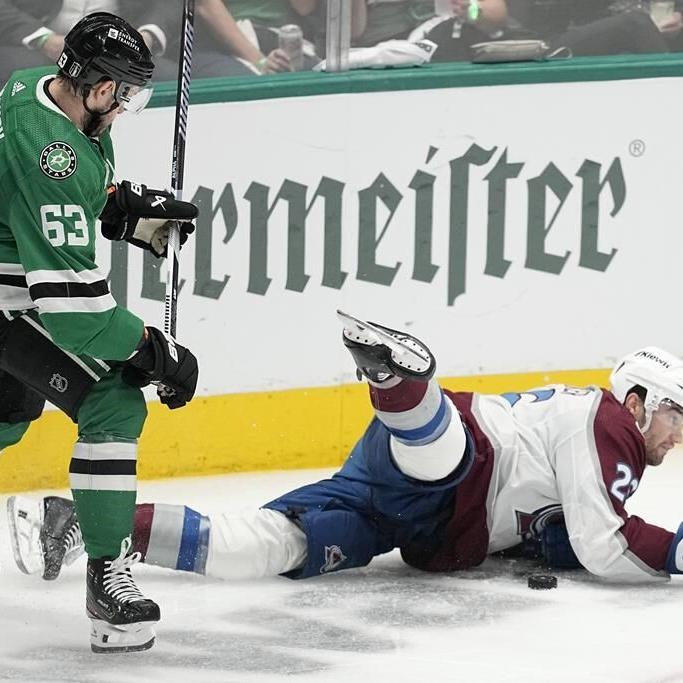 Stars coach Pete DeBoer enters third round for fifth time in six years